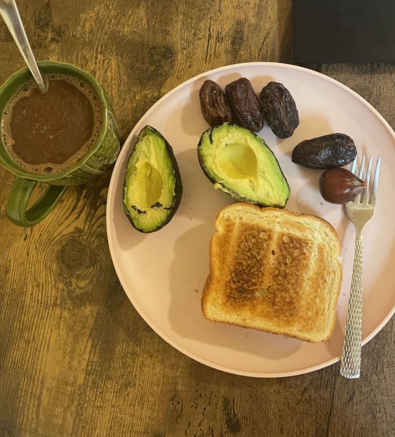 Avocado and Dates